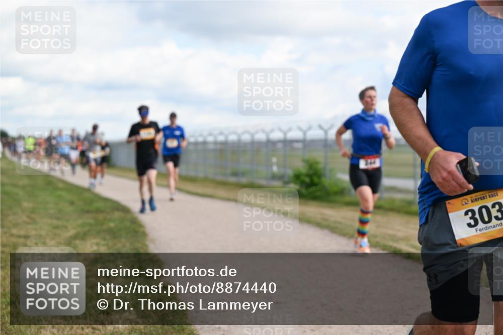 14.09.2025 - Airport Race Dr. Thomas Lammeyer http://msf.ph/oto/8874440 14.09.2025 12:19:09 Laufen 303 meine-sportfotos.de