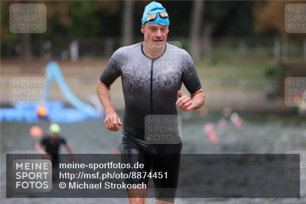 14.09.2025 - Stadtparktriathlon Michael Strokosch http://msf.ph/oto/8874451 14.09.2025 12:33:50 Schwimmen 1347 meine-sportfotos.de