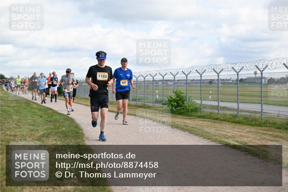 14.09.2025 - Airport Race Dr. Thomas Lammeyer http://msf.ph/oto/8874458 14.09.2025 12:19:11 Laufen 1634, 300, 1103, 421 meine-sportfotos.de
