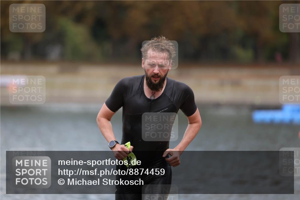 14.09.2025 - Stadtparktriathlon Michael Strokosch http://msf.ph/oto/8874459 14.09.2025 12:34:04 Schwimmen 1332, 1387 meine-sportfotos.de
