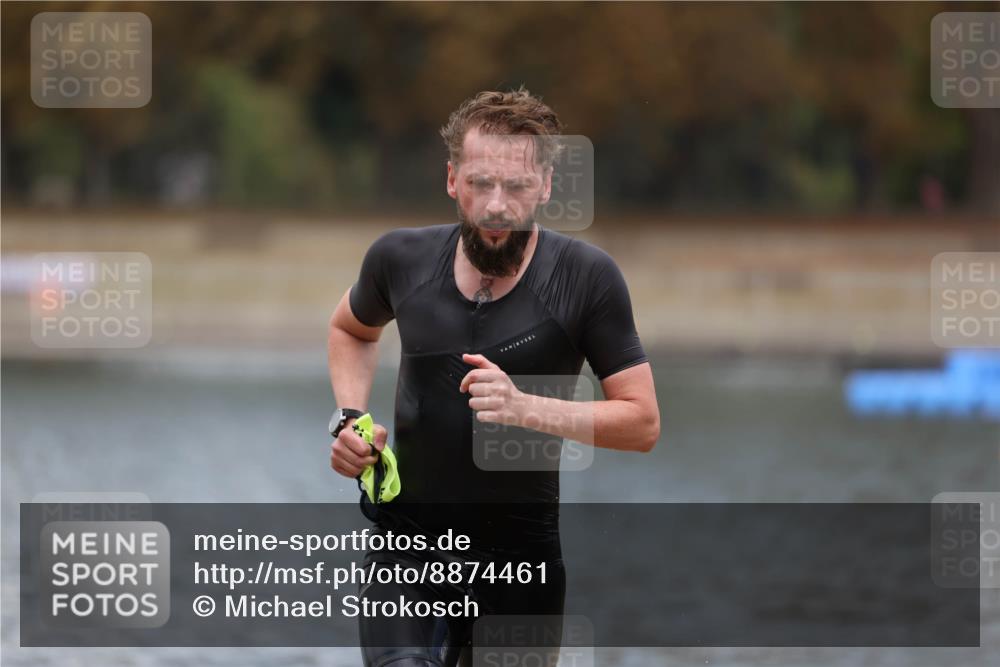 14.09.2025 - Stadtparktriathlon Michael Strokosch http://msf.ph/oto/8874461 14.09.2025 12:34:04 Schwimmen 1332, 1387 meine-sportfotos.de
