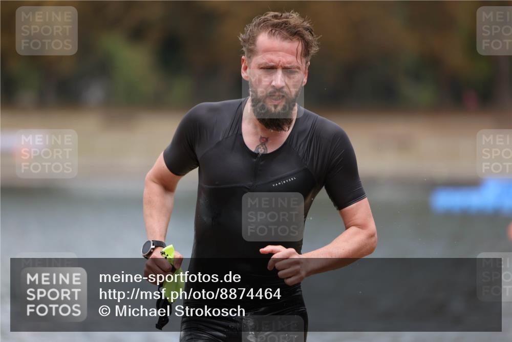 14.09.2025 - Stadtparktriathlon Michael Strokosch http://msf.ph/oto/8874464 14.09.2025 12:34:05 Schwimmen 1332, 1387 meine-sportfotos.de