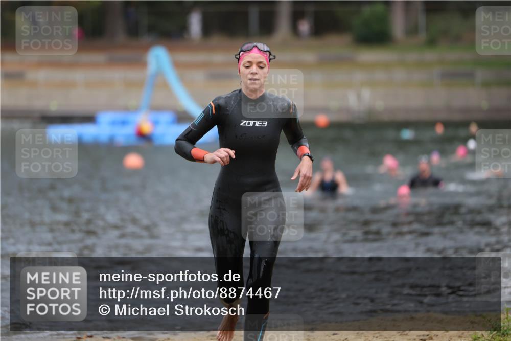 14.09.2025 - Stadtparktriathlon Michael Strokosch http://msf.ph/oto/8874467 14.09.2025 12:34:07 Schwimmen 1332, 1387 meine-sportfotos.de