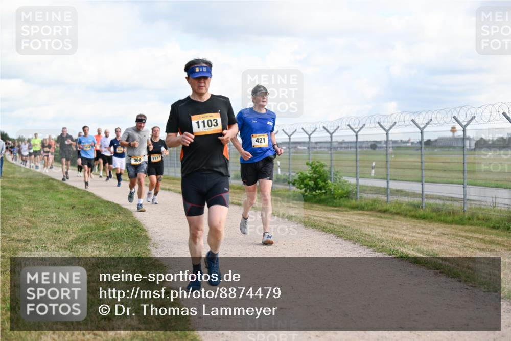 14.09.2025 - Airport Race Dr. Thomas Lammeyer http://msf.ph/oto/8874479 14.09.2025 12:19:12 Laufen 300, 1117, 1103, 421 meine-sportfotos.de