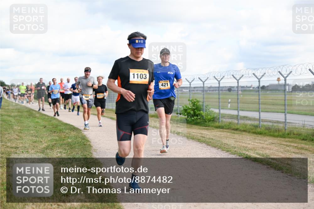 14.09.2025 - Airport Race Dr. Thomas Lammeyer http://msf.ph/oto/8874482 14.09.2025 12:19:12 Laufen 1434, 300, 1117, 1103, 421 meine-sportfotos.de