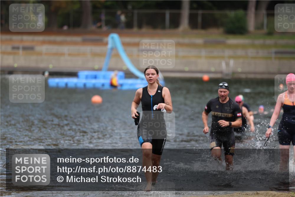 14.09.2025 - Stadtparktriathlon Michael Strokosch http://msf.ph/oto/8874483 14.09.2025 12:34:25 Schwimmen 1334, 1341, 1384 meine-sportfotos.de