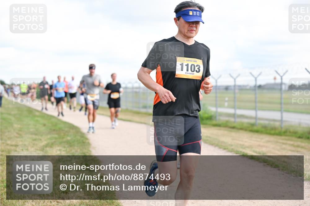14.09.2025 - Airport Race Dr. Thomas Lammeyer http://msf.ph/oto/8874493 14.09.2025 12:19:13 Laufen 1103 meine-sportfotos.de