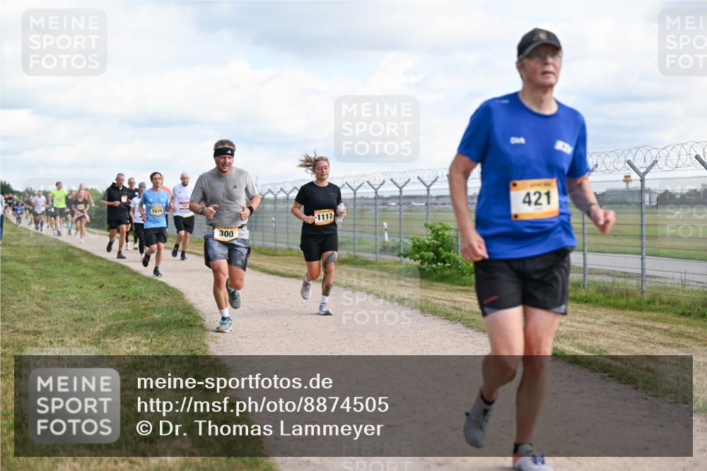14.09.2025 - Airport Race Dr. Thomas Lammeyer http://msf.ph/oto/8874505 14.09.2025 12:19:14 Laufen 735, 1634, 300, 1117, 421 meine-sportfotos.de