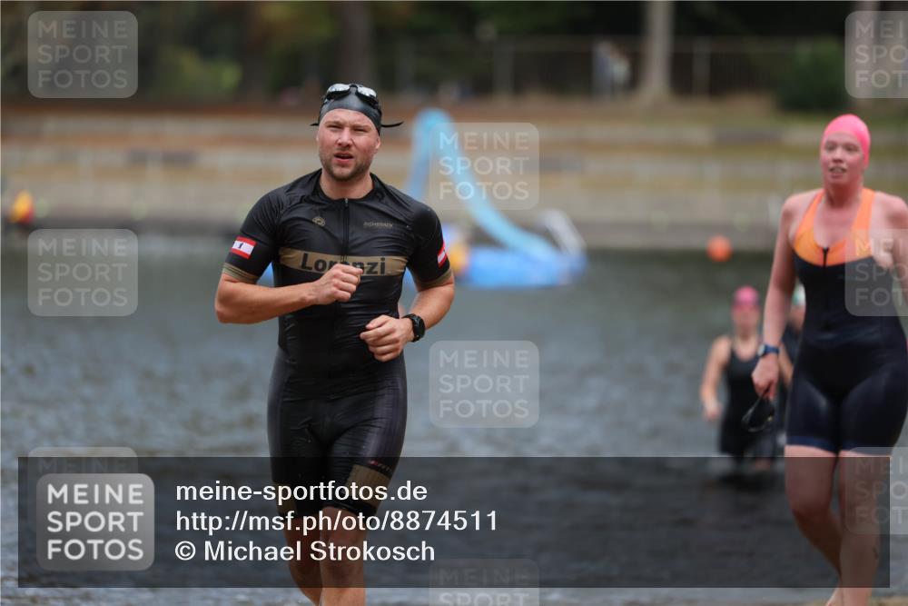 14.09.2025 - Stadtparktriathlon Michael Strokosch http://msf.ph/oto/8874511 14.09.2025 12:34:31 Schwimmen 1328, 1334, 1341, 1384 meine-sportfotos.de