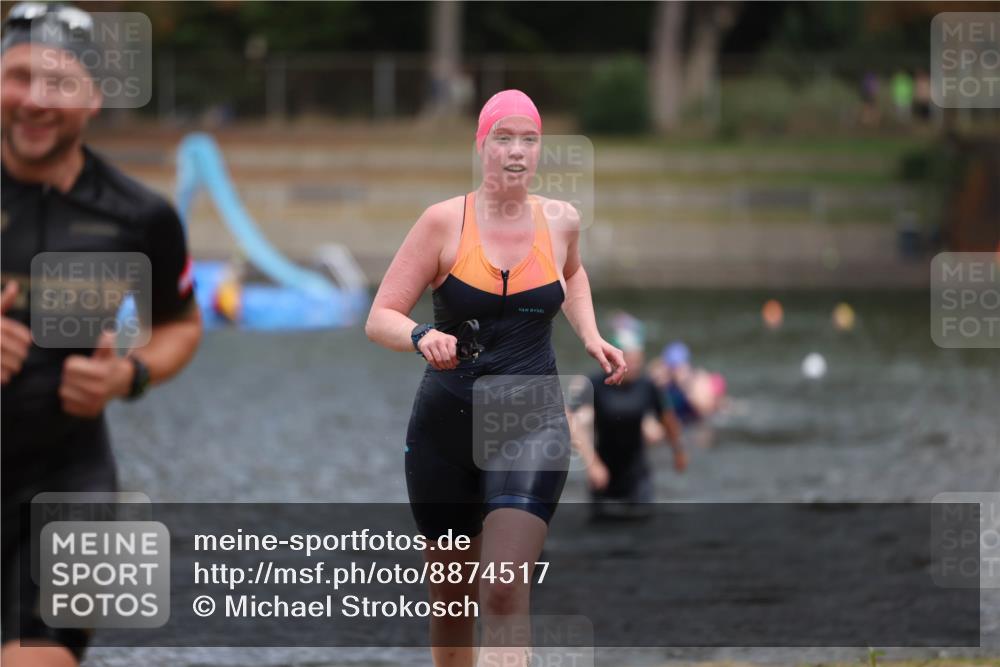 14.09.2025 - Stadtparktriathlon Michael Strokosch http://msf.ph/oto/8874517 14.09.2025 12:34:32 Schwimmen 1328, 1334, 1341, 1384 meine-sportfotos.de