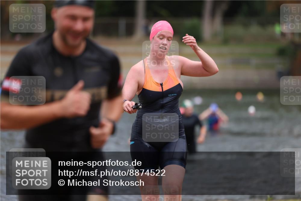 14.09.2025 - Stadtparktriathlon Michael Strokosch http://msf.ph/oto/8874522 14.09.2025 12:34:33 Schwimmen 1325, 1328, 1341, 1384, 1397 meine-sportfotos.de