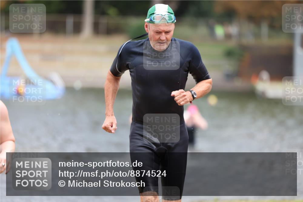 14.09.2025 - Stadtparktriathlon Michael Strokosch http://msf.ph/oto/8874524 14.09.2025 12:34:45 Schwimmen 1325, 1328, 1349, 1397 meine-sportfotos.de