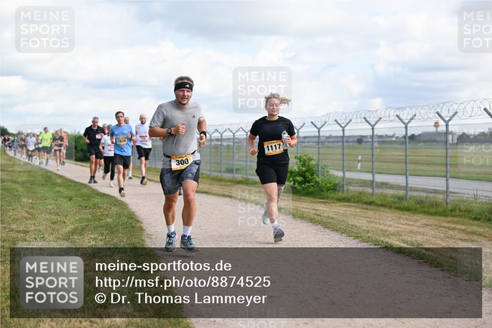 14.09.2025 - Airport Race Dr. Thomas Lammeyer http://msf.ph/oto/8874525 14.09.2025 12:19:15 Laufen 1634, 300, 1117 meine-sportfotos.de