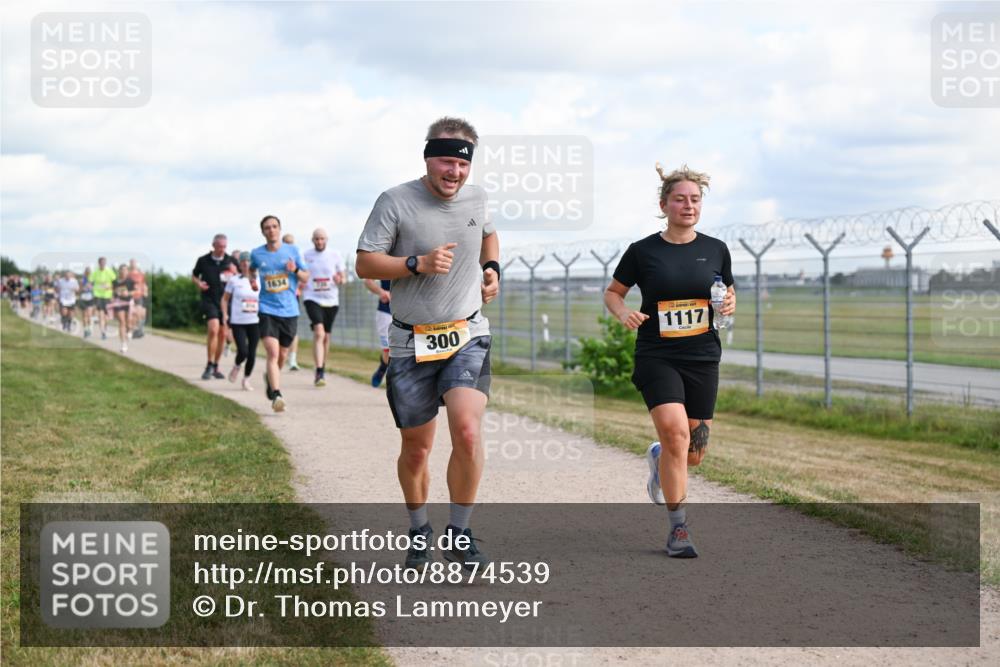 14.09.2025 - Airport Race Dr. Thomas Lammeyer http://msf.ph/oto/8874539 14.09.2025 12:19:16 Laufen 1634, 300, 1117 meine-sportfotos.de