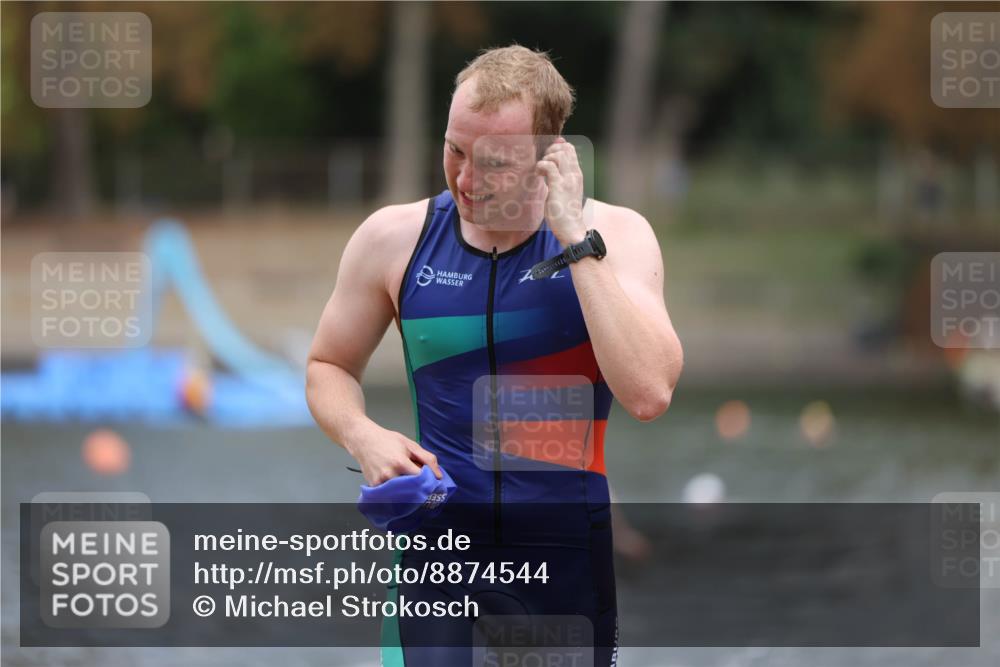 14.09.2025 - Stadtparktriathlon Michael Strokosch http://msf.ph/oto/8874544 14.09.2025 12:34:53 Schwimmen 1336, 1349 meine-sportfotos.de