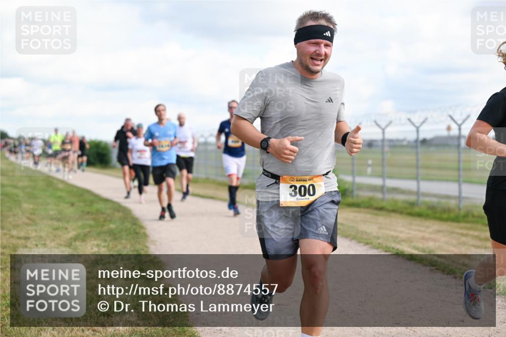 14.09.2025 - Airport Race Dr. Thomas Lammeyer http://msf.ph/oto/8874557 14.09.2025 12:19:17 Laufen 300 meine-sportfotos.de