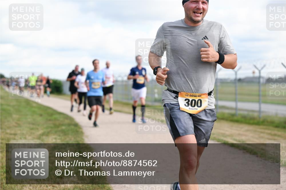 14.09.2025 - Airport Race Dr. Thomas Lammeyer http://msf.ph/oto/8874562 14.09.2025 12:19:17 Laufen 300 meine-sportfotos.de