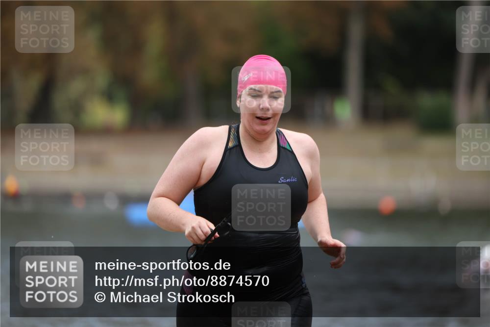 14.09.2025 - Stadtparktriathlon Michael Strokosch http://msf.ph/oto/8874570 14.09.2025 12:34:59 Schwimmen 1336 meine-sportfotos.de