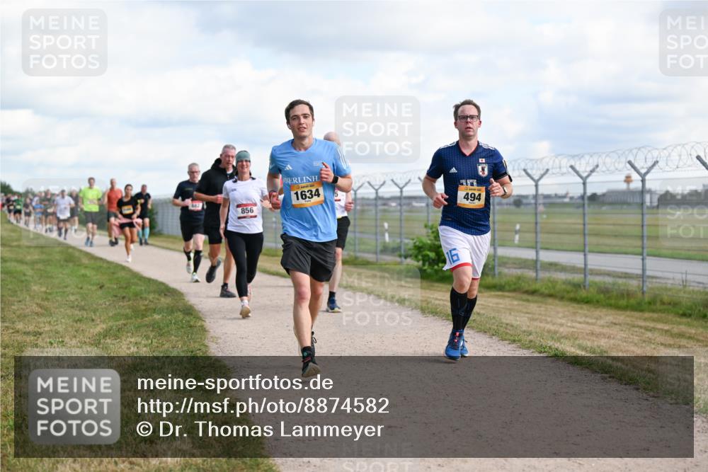 14.09.2025 - Airport Race Dr. Thomas Lammeyer http://msf.ph/oto/8874582 14.09.2025 12:19:18 Laufen 856, 1634, 16, 494 meine-sportfotos.de