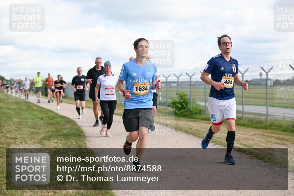 14.09.2025 - Airport Race Dr. Thomas Lammeyer http://msf.ph/oto/8874588 14.09.2025 12:19:19 Laufen 856, 1634, 16, 494 meine-sportfotos.de