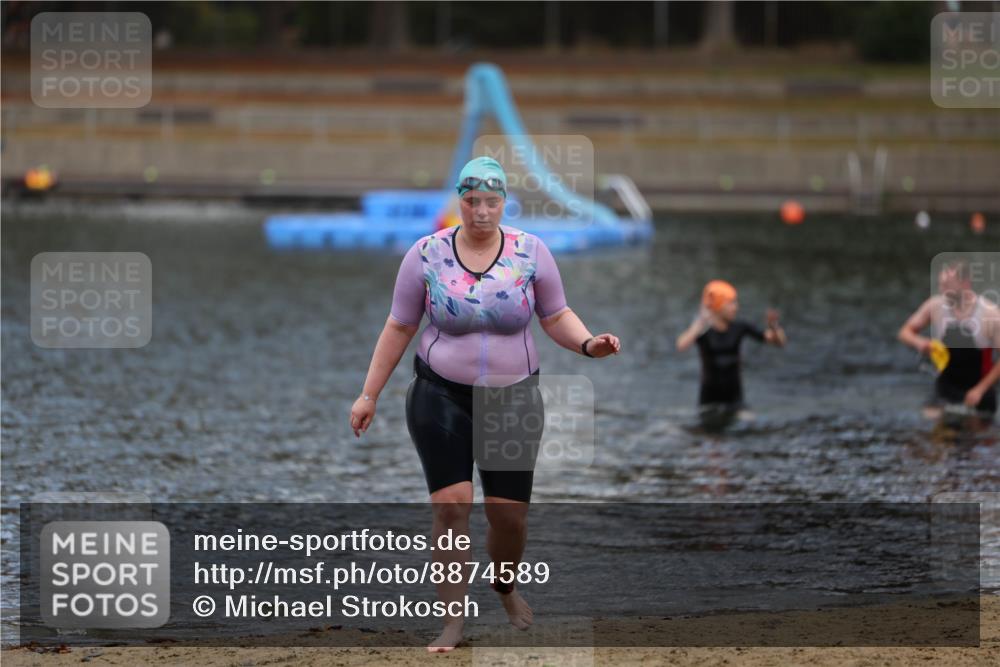 14.09.2025 - Stadtparktriathlon Michael Strokosch http://msf.ph/oto/8874589 14.09.2025 12:36:03 Schwimmen 1331 meine-sportfotos.de