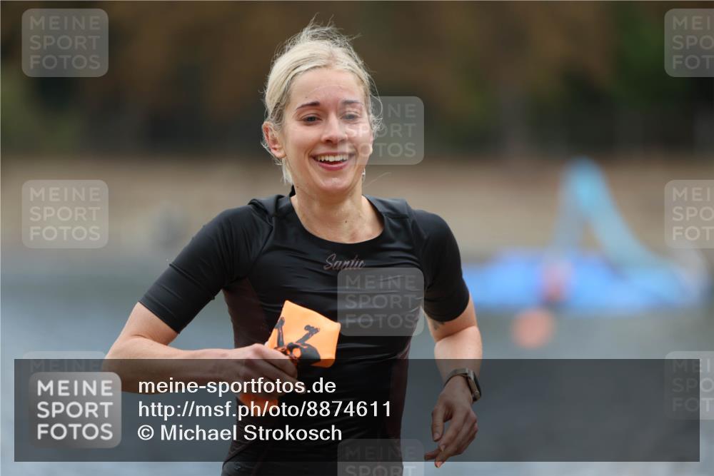 14.09.2025 - Stadtparktriathlon Michael Strokosch http://msf.ph/oto/8874611 14.09.2025 12:36:20 Schwimmen 1324, 1350 meine-sportfotos.de