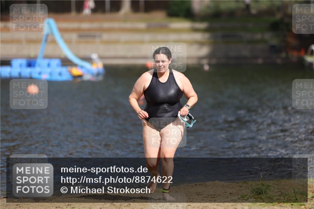 14.09.2025 - Stadtparktriathlon Michael Strokosch http://msf.ph/oto/8874622 14.09.2025 12:37:59 Schwimmen 1330 meine-sportfotos.de