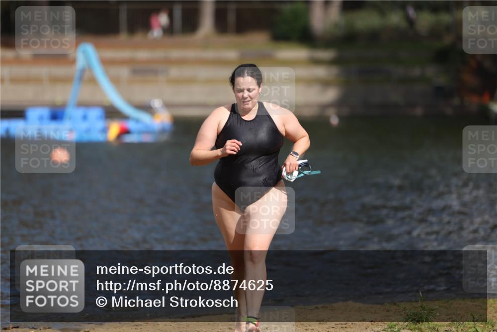 14.09.2025 - Stadtparktriathlon Michael Strokosch http://msf.ph/oto/8874625 14.09.2025 12:38:00 Schwimmen 1330 meine-sportfotos.de