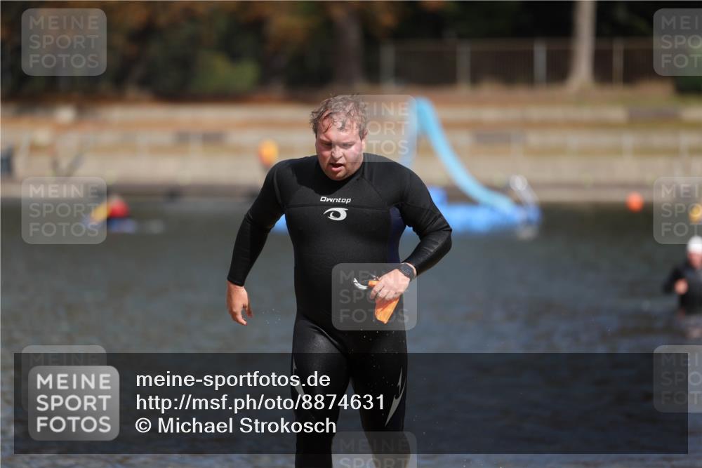 14.09.2025 - Stadtparktriathlon Michael Strokosch http://msf.ph/oto/8874631 14.09.2025 12:38:30 Schwimmen 1376 meine-sportfotos.de