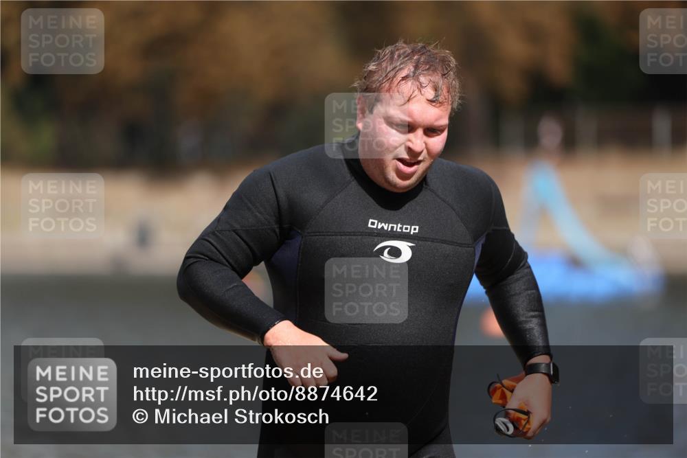 14.09.2025 - Stadtparktriathlon Michael Strokosch http://msf.ph/oto/8874642 14.09.2025 12:38:33 Schwimmen 1376 meine-sportfotos.de