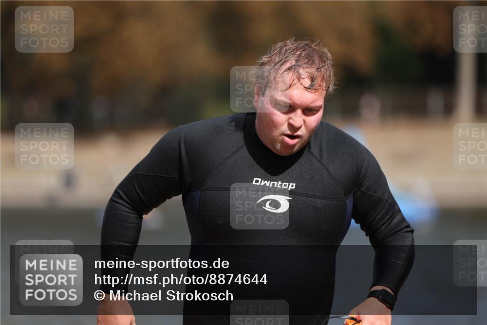 14.09.2025 - Stadtparktriathlon Michael Strokosch http://msf.ph/oto/8874644 14.09.2025 12:38:33 Schwimmen 1376 meine-sportfotos.de