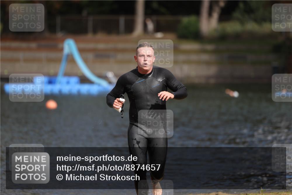 14.09.2025 - Stadtparktriathlon Michael Strokosch http://msf.ph/oto/8874657 14.09.2025 12:38:52 Schwimmen 1357 meine-sportfotos.de