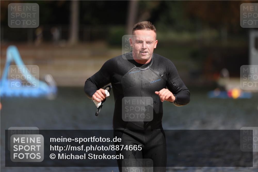 14.09.2025 - Stadtparktriathlon Michael Strokosch http://msf.ph/oto/8874665 14.09.2025 12:38:54 Schwimmen 1357 meine-sportfotos.de