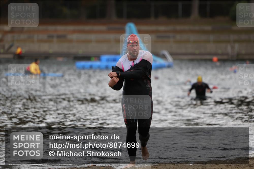 14.09.2025 - Stadtparktriathlon Michael Strokosch http://msf.ph/oto/8874699 14.09.2025 12:49:38 Schwimmen 1514 meine-sportfotos.de