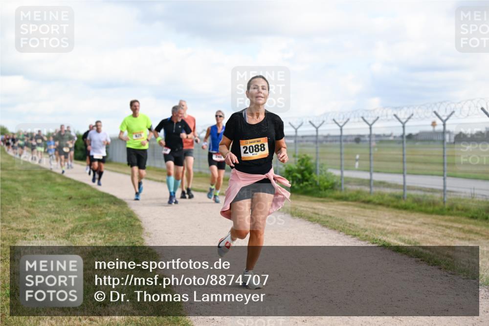 14.09.2025 - Airport Race Dr. Thomas Lammeyer http://msf.ph/oto/8874707 14.09.2025 12:19:26 Laufen 2088 meine-sportfotos.de