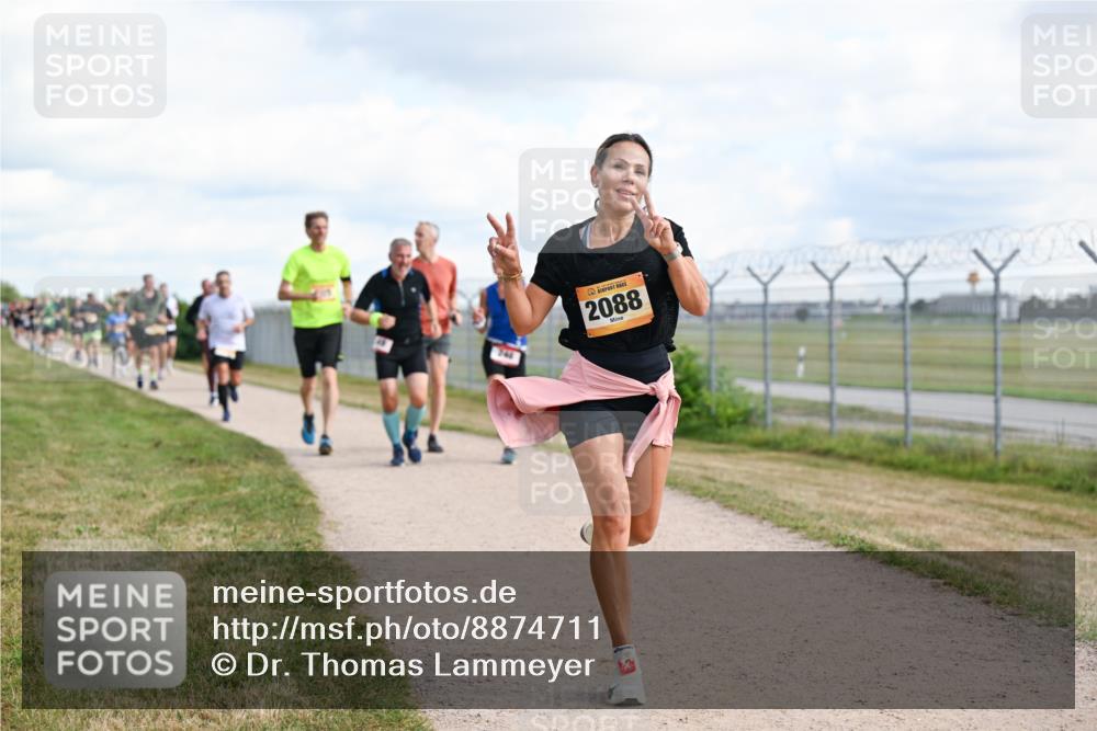 14.09.2025 - Airport Race Dr. Thomas Lammeyer http://msf.ph/oto/8874711 14.09.2025 12:19:26 Laufen 246, 2088 meine-sportfotos.de