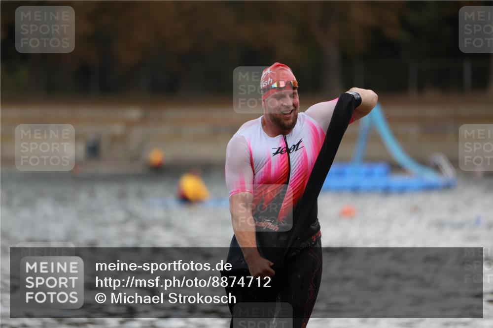 14.09.2025 - Stadtparktriathlon Michael Strokosch http://msf.ph/oto/8874712 14.09.2025 12:49:40 Schwimmen 1514 meine-sportfotos.de