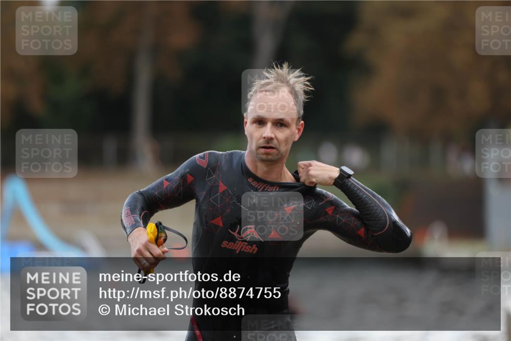 14.09.2025 - Stadtparktriathlon Michael Strokosch http://msf.ph/oto/8874755 14.09.2025 12:49:57 Schwimmen 1469, 1504 meine-sportfotos.de