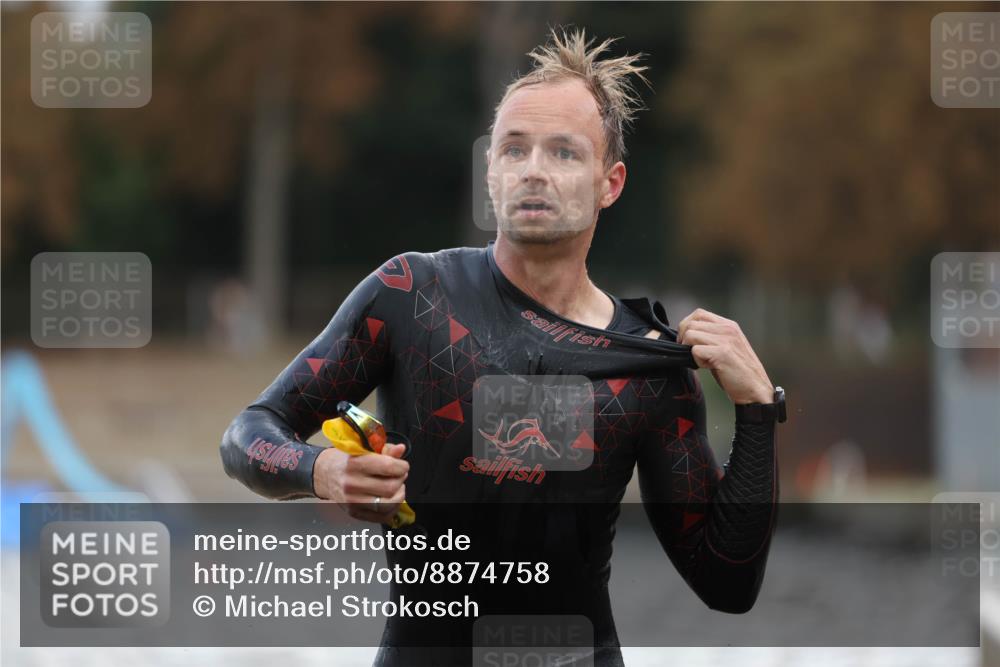 14.09.2025 - Stadtparktriathlon Michael Strokosch http://msf.ph/oto/8874758 14.09.2025 12:49:58 Schwimmen 1469, 1504 meine-sportfotos.de