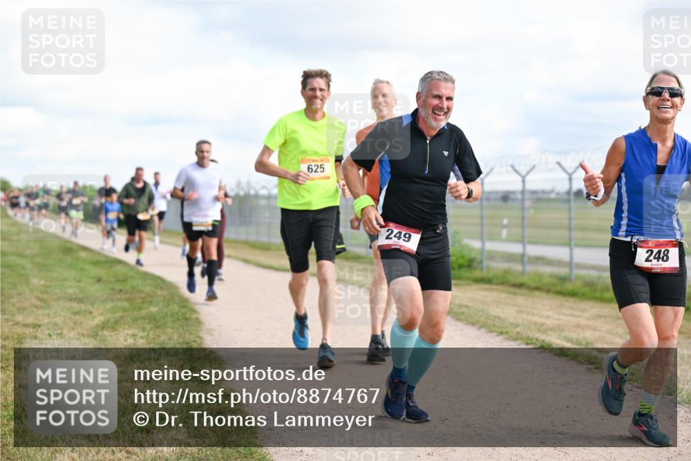 14.09.2025 - Airport Race Dr. Thomas Lammeyer http://msf.ph/oto/8874767 14.09.2025 12:19:29 Laufen 625, 249, 248 meine-sportfotos.de