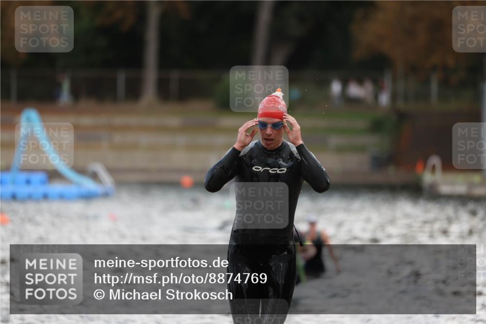 14.09.2025 - Stadtparktriathlon Michael Strokosch http://msf.ph/oto/8874769 14.09.2025 12:50:01 Schwimmen 1441, 1469, 1504 meine-sportfotos.de
