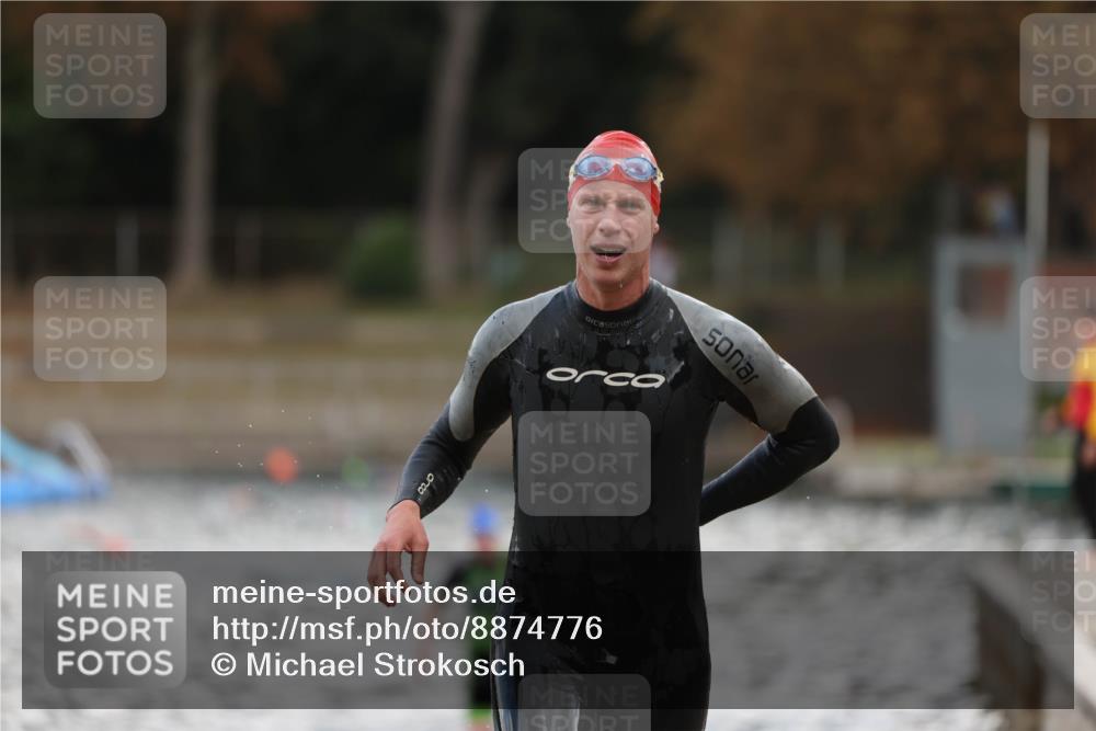 14.09.2025 - Stadtparktriathlon Michael Strokosch http://msf.ph/oto/8874776 14.09.2025 12:50:03 Schwimmen 1441, 1469 meine-sportfotos.de