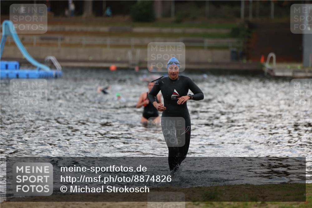 14.09.2025 - Stadtparktriathlon Michael Strokosch http://msf.ph/oto/8874826 14.09.2025 12:50:31 Schwimmen 1452 meine-sportfotos.de