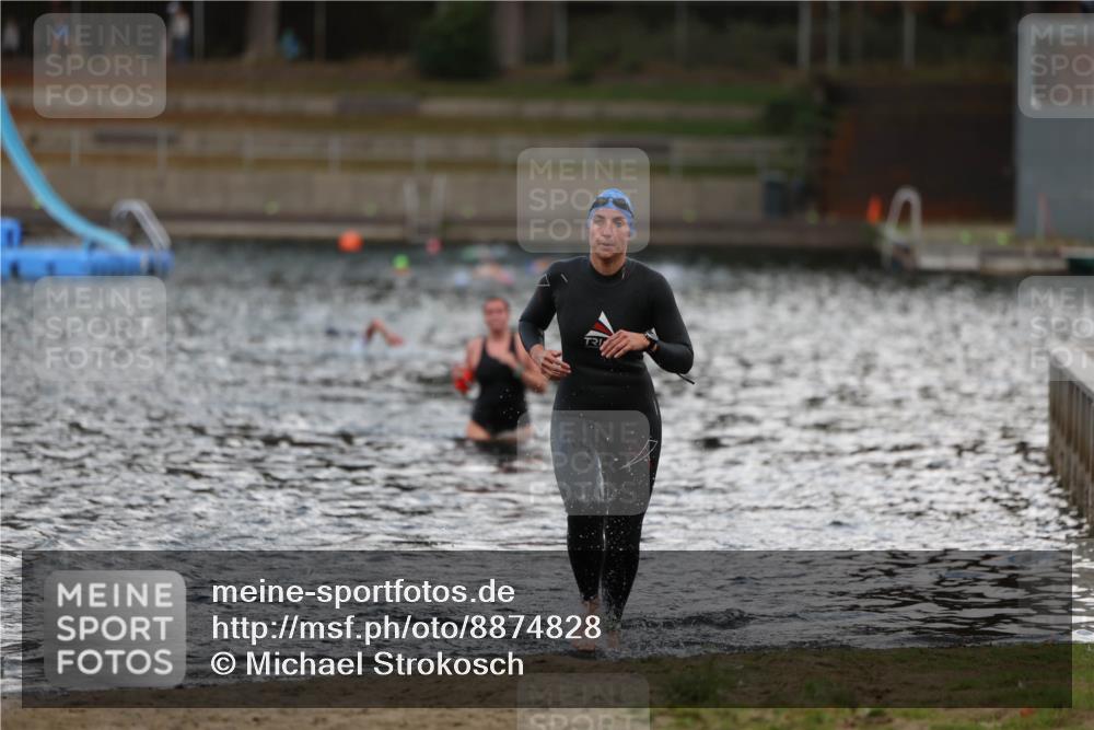 14.09.2025 - Stadtparktriathlon Michael Strokosch http://msf.ph/oto/8874828 14.09.2025 12:50:31 Schwimmen 1452 meine-sportfotos.de