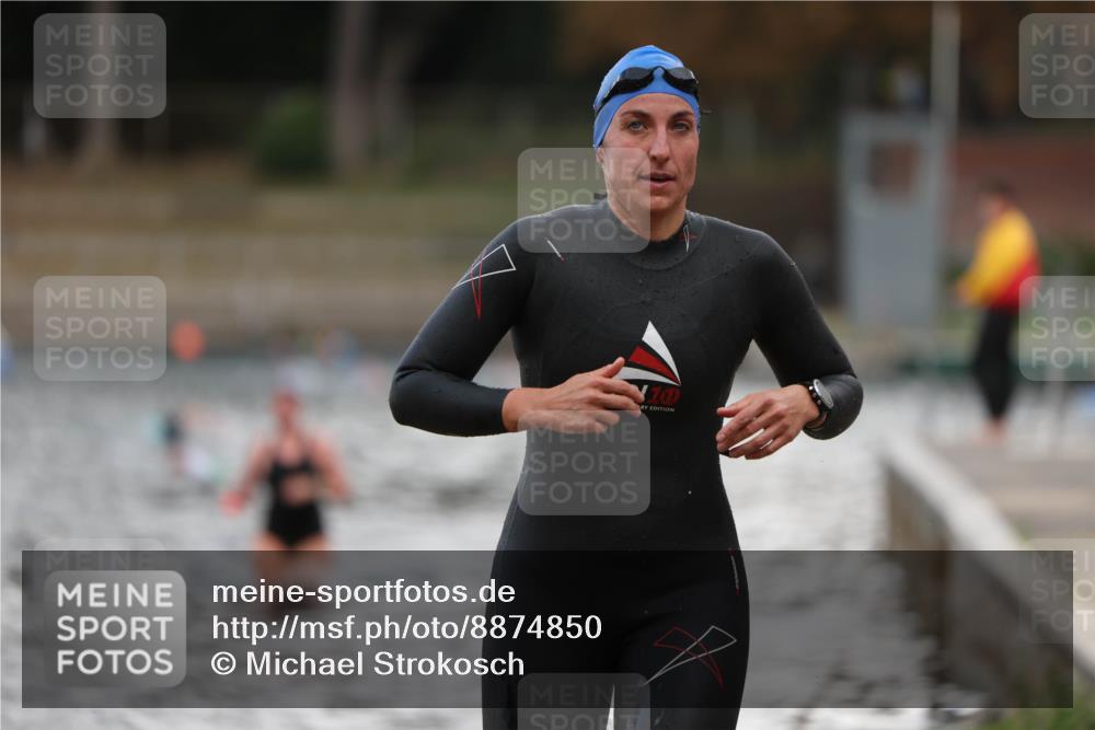 14.09.2025 - Stadtparktriathlon Michael Strokosch http://msf.ph/oto/8874850 14.09.2025 12:50:36 Schwimmen 1452 meine-sportfotos.de