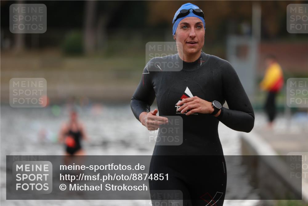 14.09.2025 - Stadtparktriathlon Michael Strokosch http://msf.ph/oto/8874851 14.09.2025 12:50:36 Schwimmen 1452 meine-sportfotos.de
