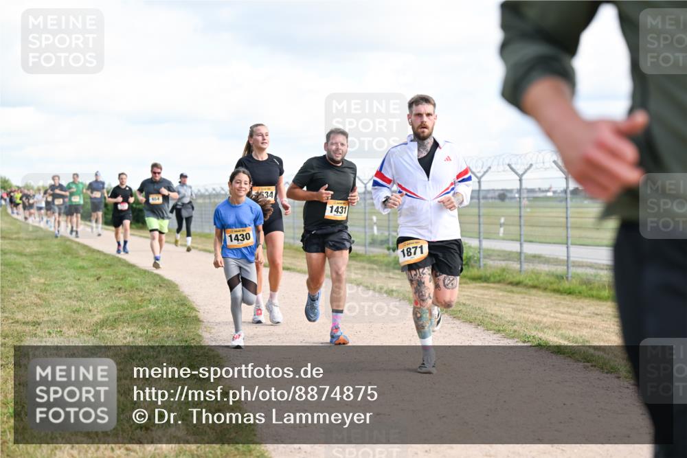 14.09.2025 - Airport Race Dr. Thomas Lammeyer http://msf.ph/oto/8874875 14.09.2025 12:19:36 Laufen 1430, 34, 1431, 1871 meine-sportfotos.de
