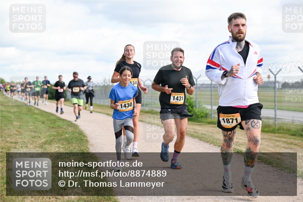 14.09.2025 - Airport Race Dr. Thomas Lammeyer http://msf.ph/oto/8874889 14.09.2025 12:19:37 Laufen 534, 1430, 1431, 1871 meine-sportfotos.de