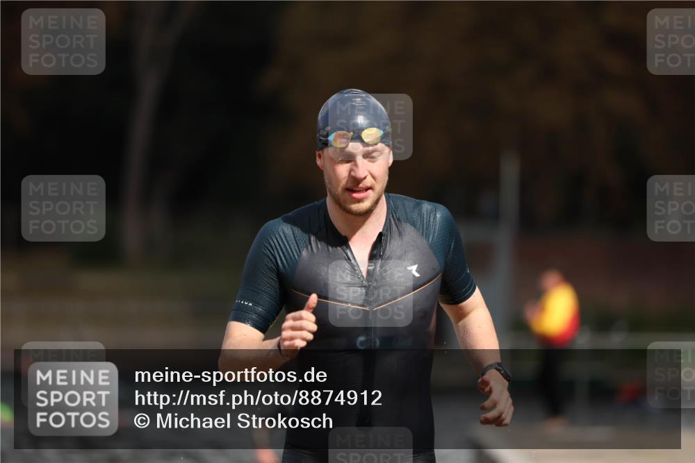 14.09.2025 - Stadtparktriathlon Michael Strokosch http://msf.ph/oto/8874912 14.09.2025 12:51:12 Schwimmen 1510 meine-sportfotos.de