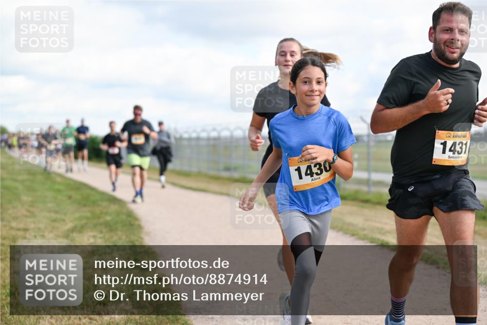 14.09.2025 - Airport Race Dr. Thomas Lammeyer http://msf.ph/oto/8874914 14.09.2025 12:19:38 Laufen 1430, 1431 meine-sportfotos.de